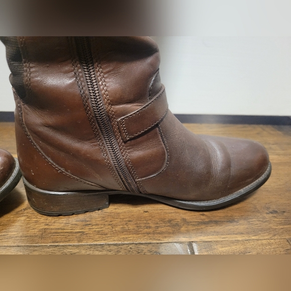 Clarks Riding Boots - Picture 6 of 7